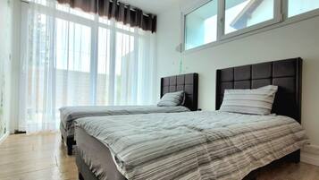 2 chambres, fer et planche Ă repasser, Wi-Fi, draps fournis