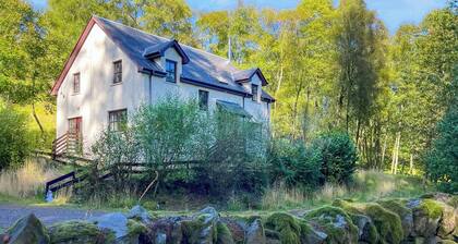 4 bedroom accommodation in Killin