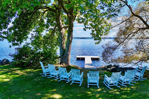 Lakeside Seating