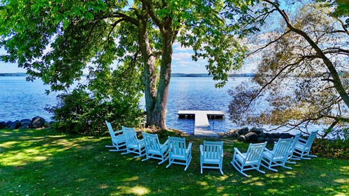 Maplewood Lakehouse in Newport