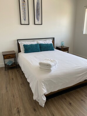 3 bedrooms, desk, iron/ironing board, WiFi - Sunshine Retreat Family House (Los Angeles)