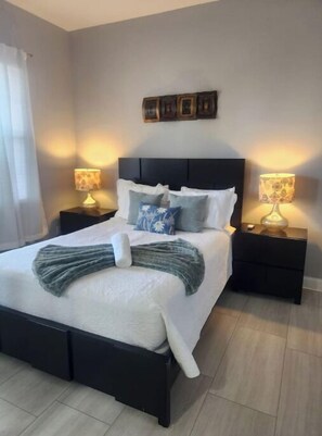 3 chambres, fer et planche à repasser, Wi-Fi gratuit, draps fournis