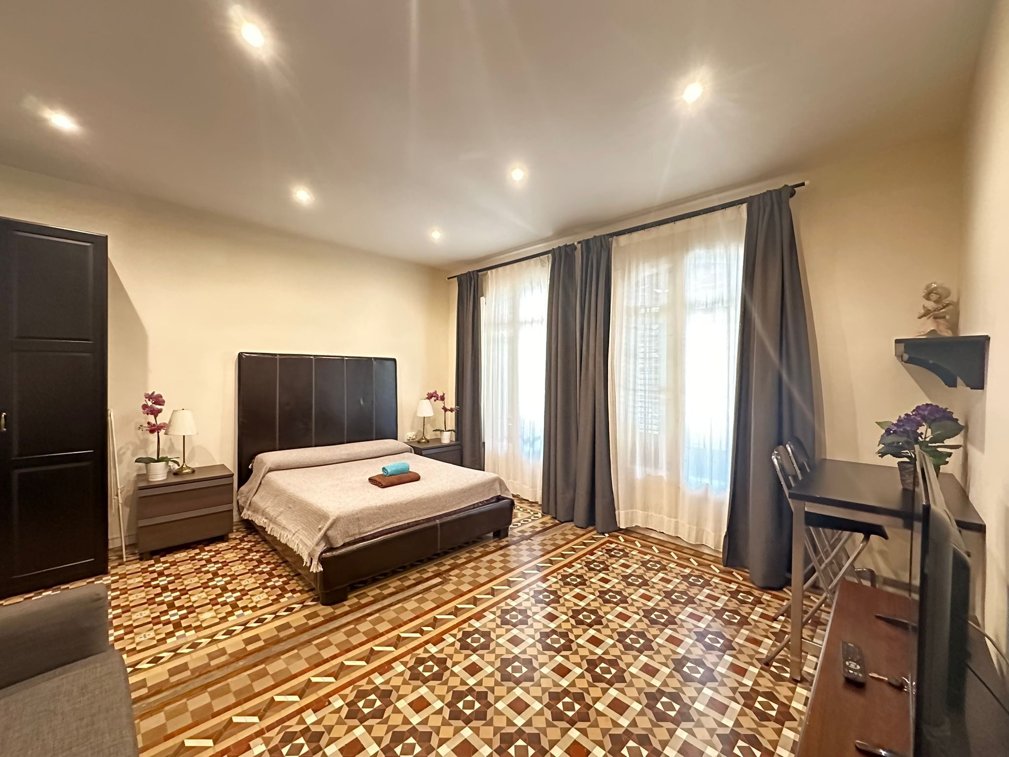 Quadruple Room, Shared Bathroom | Desk, iron/ironing board, cots/infant beds, free WiFi