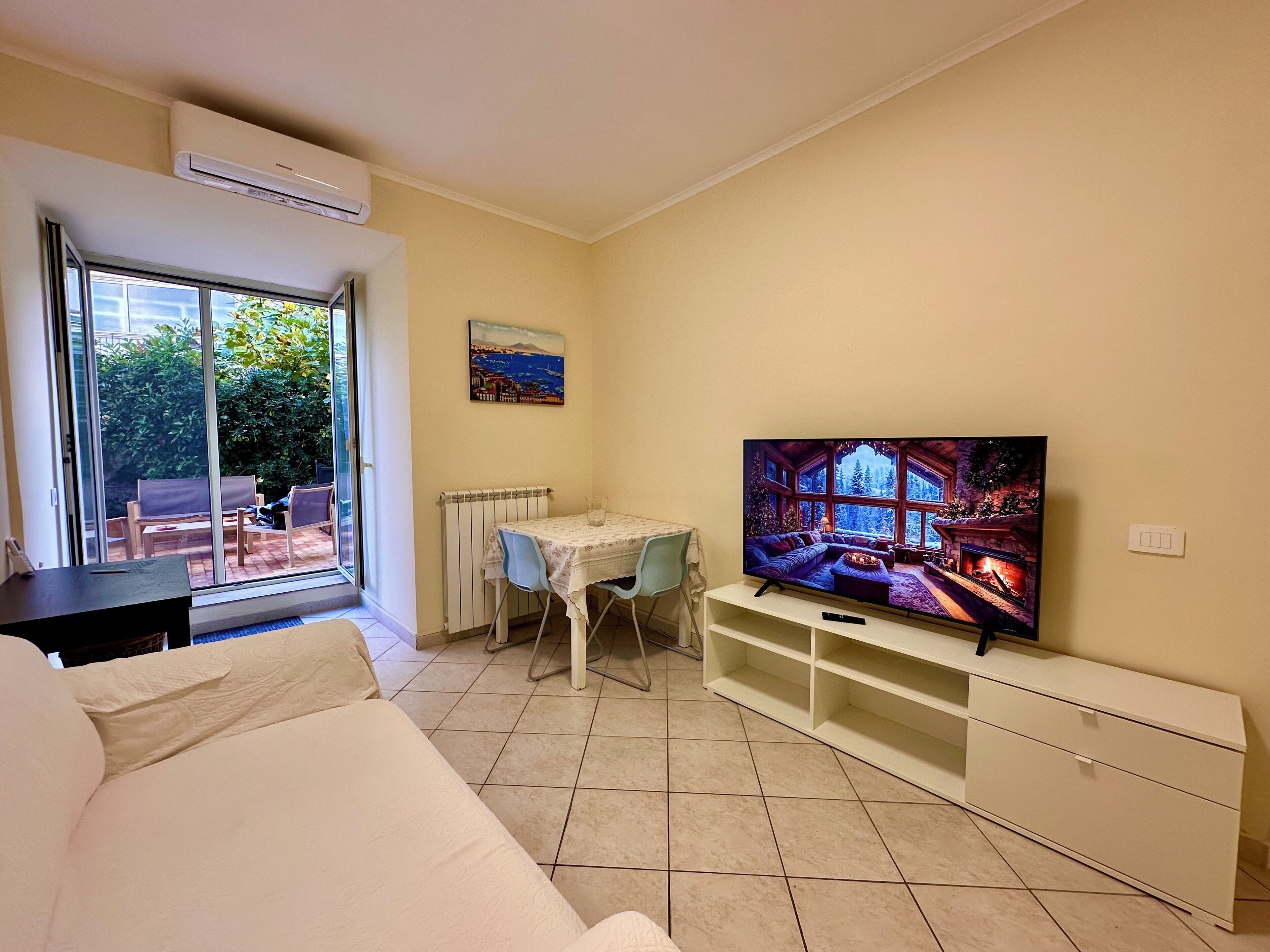 Appartement Exclusif, vue ville | Coin séjour | Télévision à écran plat