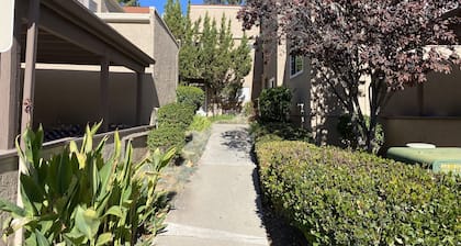 Furnished 2BR Townhouse w/ Pool, Hot Tub & Fireplace – 30-Day Stay
