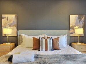 1 habitación, escritorio, tabla de planchar con plancha y wifi gratis