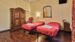 Family Apartment C | WiFi (free), bed sheets - Joy Rialto Rooms Venice (Venice)