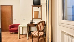 Deluxe Double Room A6 | WiFi (free), bed sheets - Joy Rialto Rooms Venice (Venice)