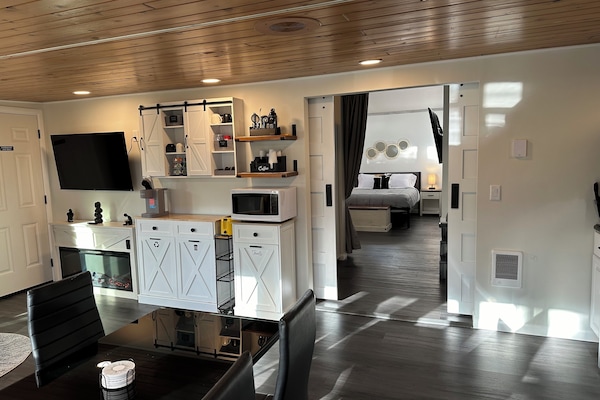 1 chambre, fer et planche Ă repasser, lit parapluie, Wi-Fi