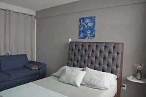 1 bedroom, iron/ironing board, WiFi, bed sheets