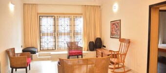 Stunning View & Modern Amenities-H2