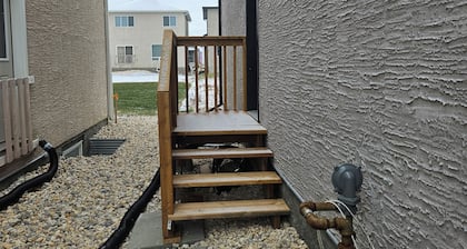 Welcoming Private 2 Bedroom Suite
