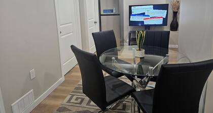 Welcoming Private 2 Bedroom Suite