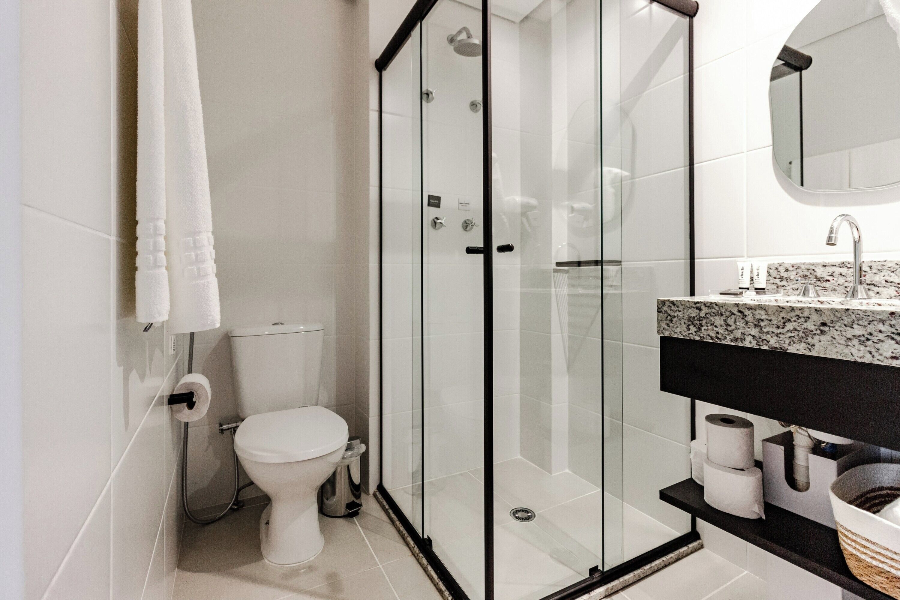 Studio Casal com Varanda | Bathroom