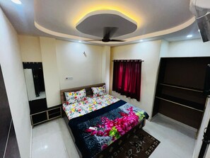 Standard Room | Soundproofing, free WiFi - Kasi Residency (Varanasi)