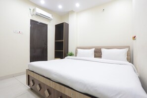 Standard Room | Soundproofing, free WiFi - Kasi Residency (Varanasi)