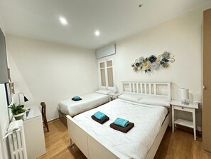 Dreibettzimmer, Gemeinschaftsbad