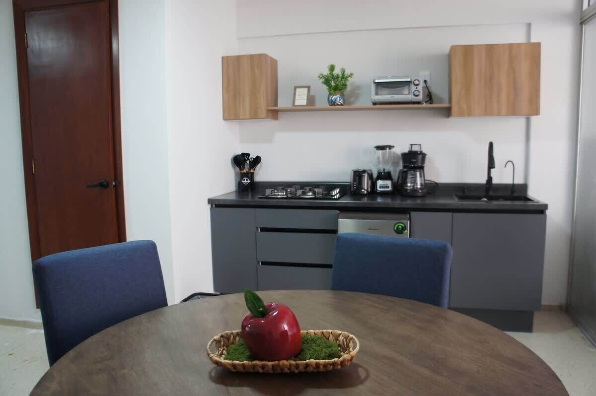 微波炉、茶具/咖啡用具、搅拌机、厨具/餐具