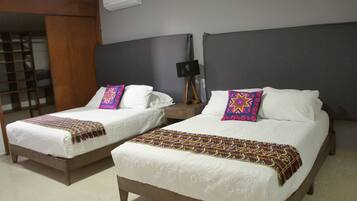 1 slaapkamer, een strijkplank/strijkijzer, wifi, beddengoed