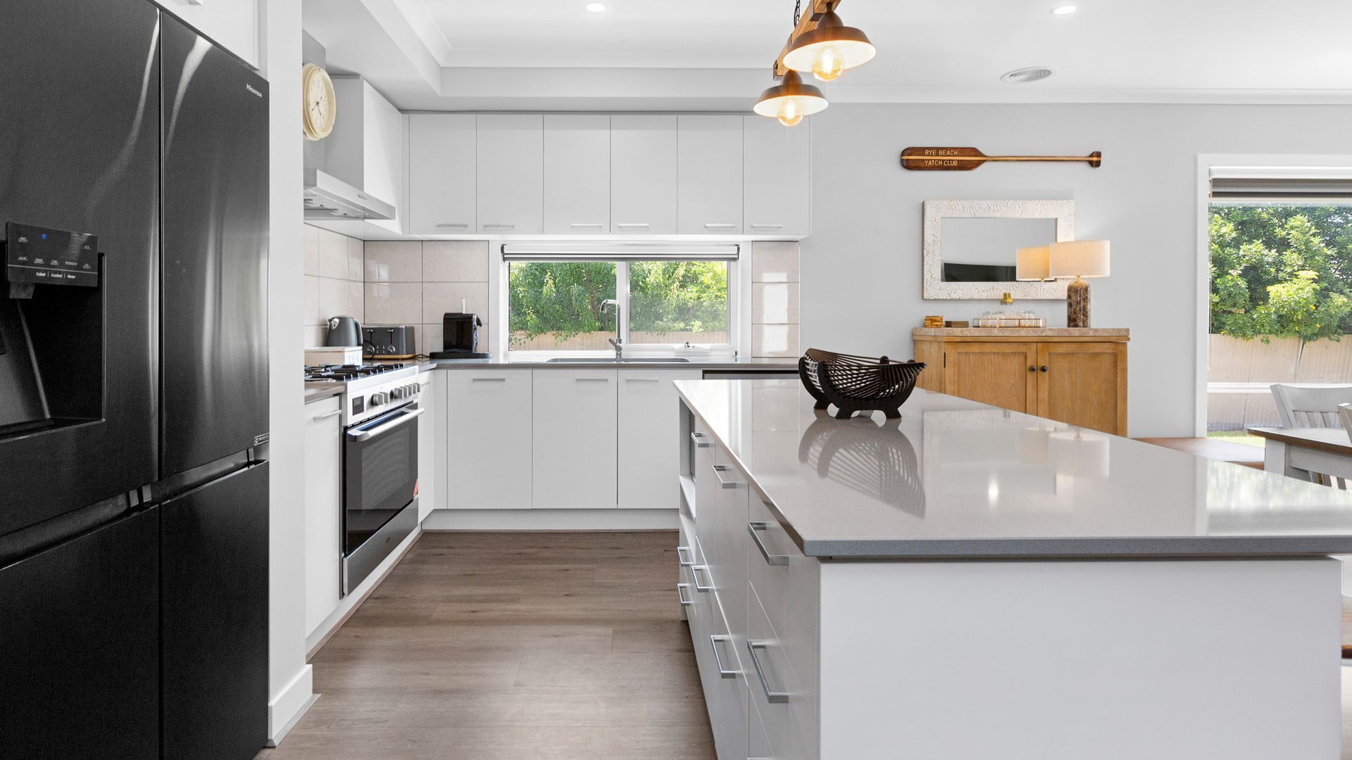 雪櫃、微波爐、焗爐、爐具