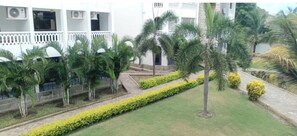 Property grounds - Becky Apartment in Diani Beach (Diani)
