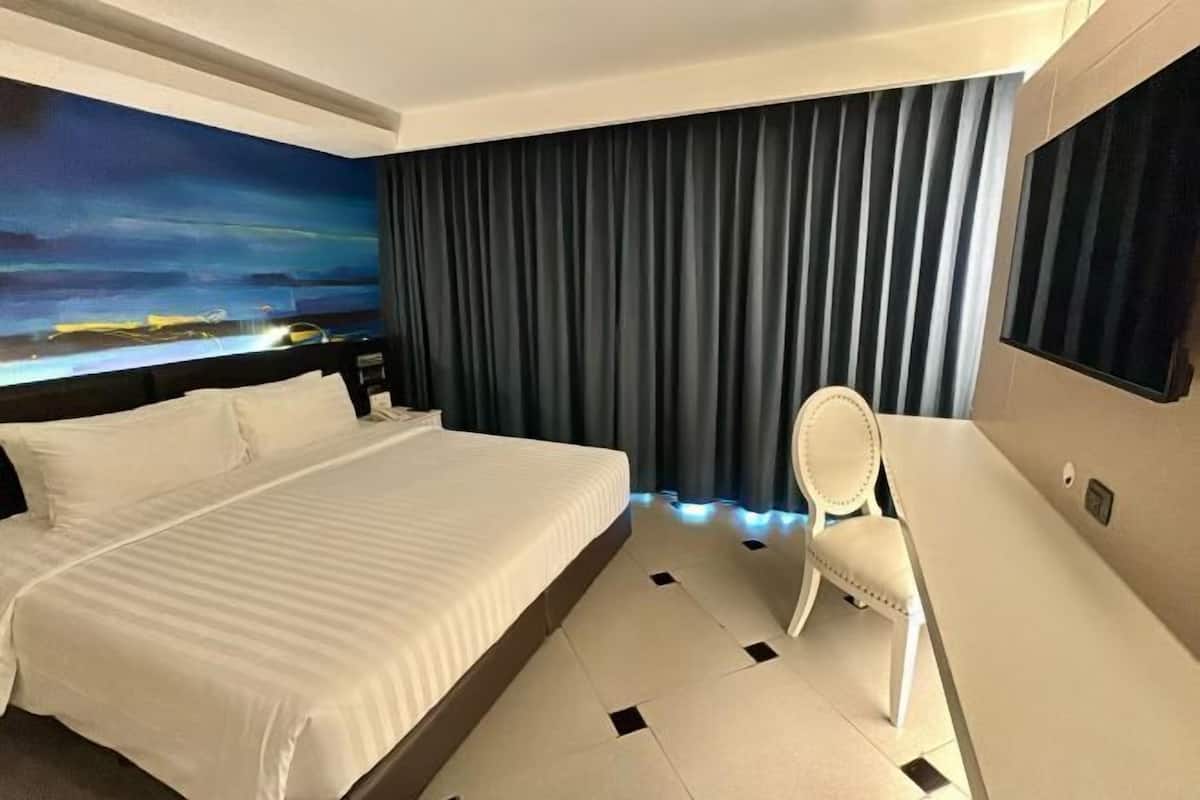 2 Schlafzimmer, Zimmersafe, kostenloses WLAN, Bettwäsche