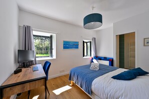 4 Schlafzimmer, Bügeleisen/Bügelbrett, kostenloses WLAN, Bettwäsche