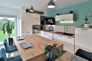 Fridge, microwave, oven, dishwasher