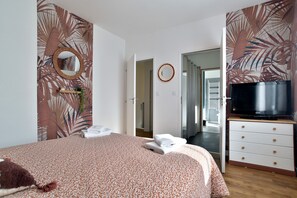 5 sovrum, strykjärn/strykbräda, gratis wi-fi och sängkläder