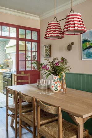 Dining - Mariners Cottage -  a house that sleeps 8 guests  in 4 bedrooms (Salcombe)