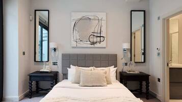 House (4 Bedrooms) | Exterior