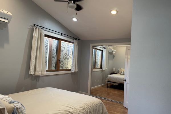 1 slaapkamer, een kluis op de kamer, een strijkplank/strijkijzer, wifi