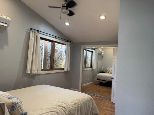 Charming 1-bedroom house in brilliant Boise with WiFi, AC, deck, etc.