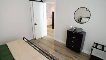 1 quarto, Wi-Fi de cortesia, roupa de cama