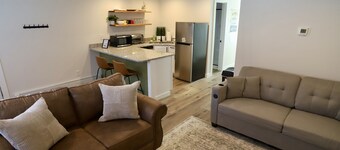 1 Bedroom Single Family Condo, Minutes from Slopes