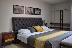 1 habitación, tabla de planchar con plancha, wifi y ropa de cama 