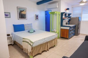 Basic-Studio, Gartenblick | 1 Schlafzimmer, kostenloses WLAN