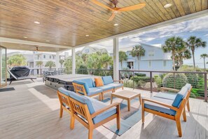 House (Multiple Bedrooms) | Interior - 7 Beachwood East by Avantstay Steps to the Beach Ocean Views, Hot Tub, 7bdr (Isle of Palms)