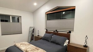 1 bedroom, iron/ironing board, WiFi, bed sheets - Tiny Retreat at Stoney Creek  (Seward)