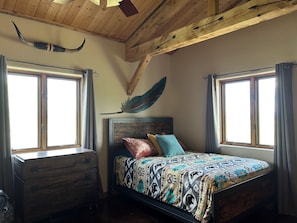 3 bedrooms, WiFi, bed sheets - Amazing farmhouse with fitness room in Durango. Beautiful Mountain View’s (Durango)