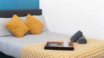 1 bedroom, iron/ironing board, Internet, bed sheets