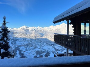 Vue depuis lâhĂ©bergement