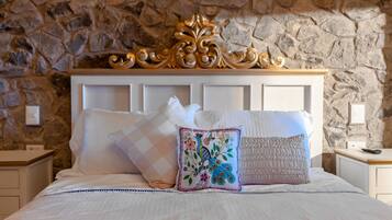 1 bedroom, internet, bed sheets