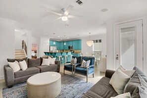 テレビ、DVD プレーヤー