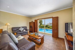 TV - Villa Casa Brasil by Villa Plus (Praia do Carvoeiro)