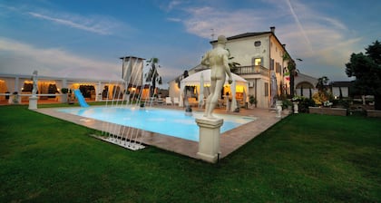 Exclusive Natural Villa - Pool - Game Room - Pet Friendly