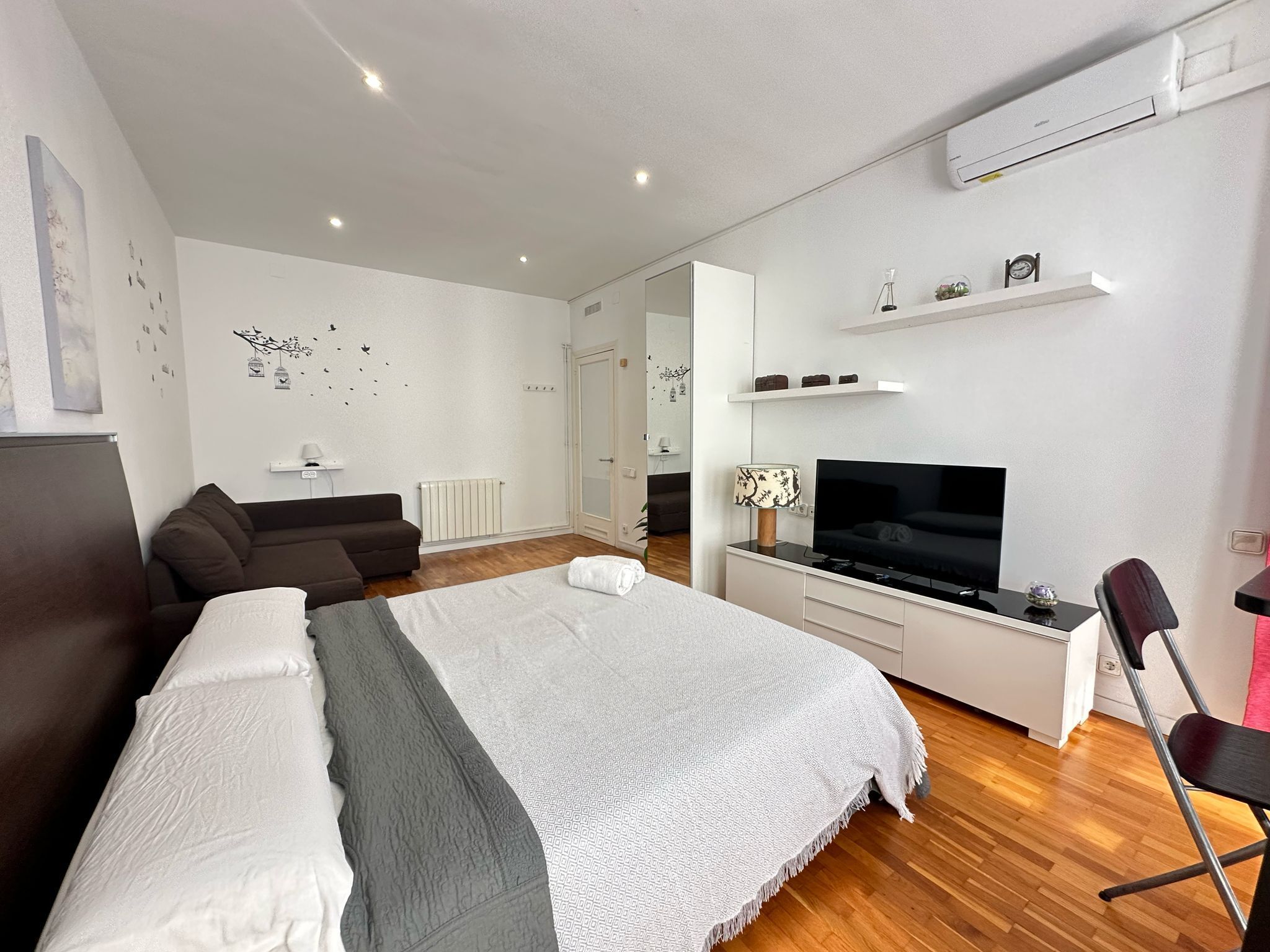 Quadruple Room, Shared Bathroom | Iron/ironing board, free WiFi