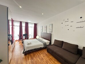 ห้องพักสำหรับสี่ท่าน, ห้องน้ำรวม | เตารีด/โต๊ะรีดผ้า, Wi-Fi ฟรี