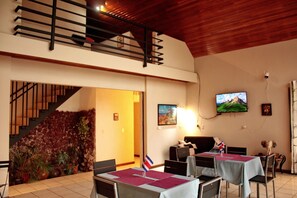 Free daily continental breakfast - daBene Francavilla B&B (San José)