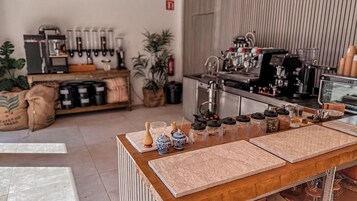 Bar (en el alojamiento)